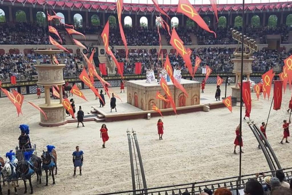 L'Ange Gite De Groupe Proche Du Puy Du Fou Sevremont Exterior foto